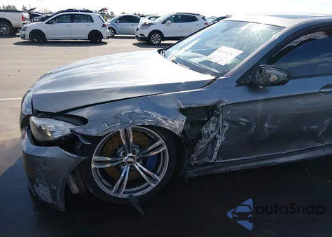 2013 BMW M5 z USA, uszkodzony, nr VIN WBSFV9C58DD097043